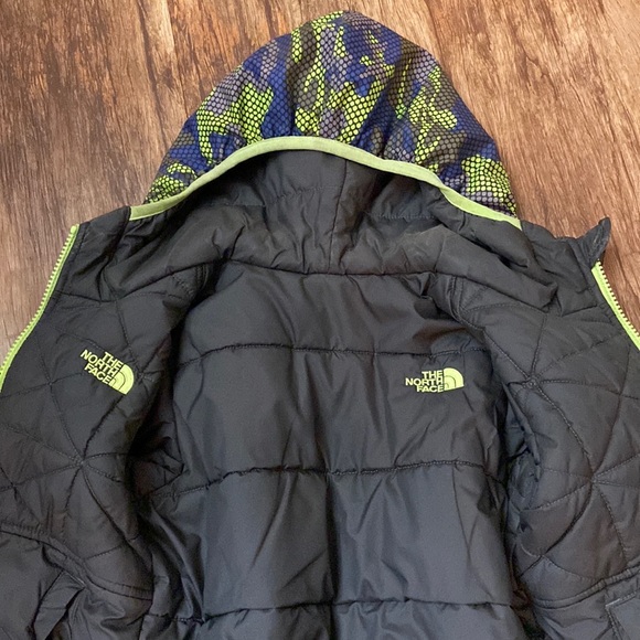 North Face toddler reversible winter jacket - Picture 2 of 3